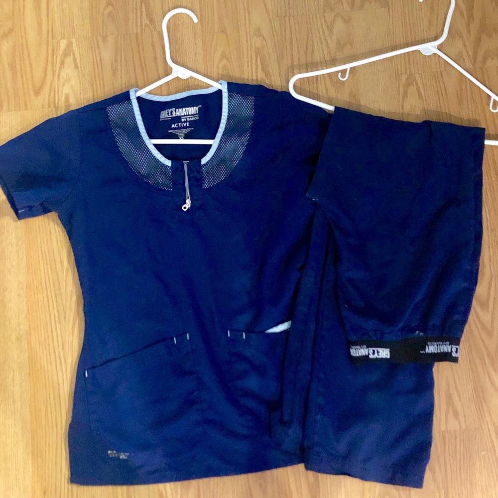 Greys Anatomy Scrub Set